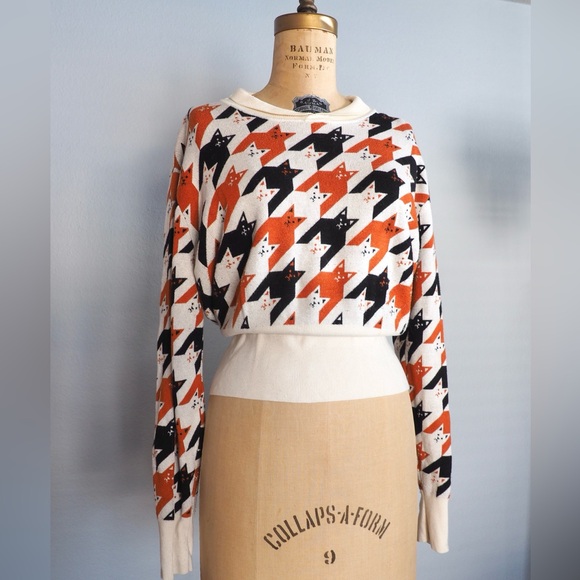 UNIQUE VINTAGE Trendy Houndstooth Cat Sweater in Black, Orange, and Cream - Picture 7 of 12